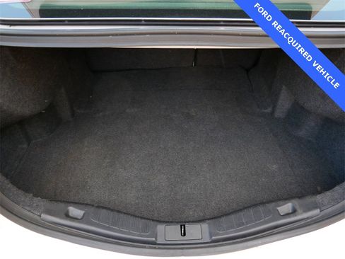 Used 2019 Ford Fusion SE image 10