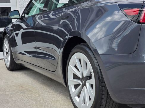 Used 2023 Tesla Model 3 Standard Range image 34