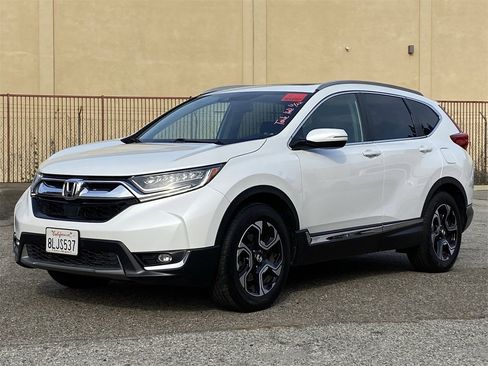 Used 2019 Honda CR-V Touring image 2