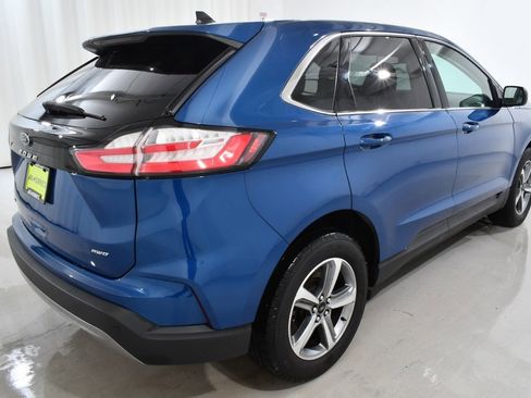 Used 2024 Ford Edge SEL w/ Convenience Package image 11