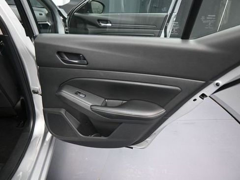 Used 2024 Nissan Altima 2.5 SV FWD image 22