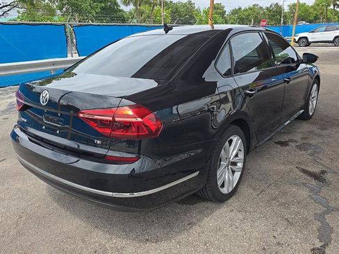 Used 2019 Volkswagen Passat 2.0T Wolfsburg w/ Wheels & Sunroof Package FWD image 2