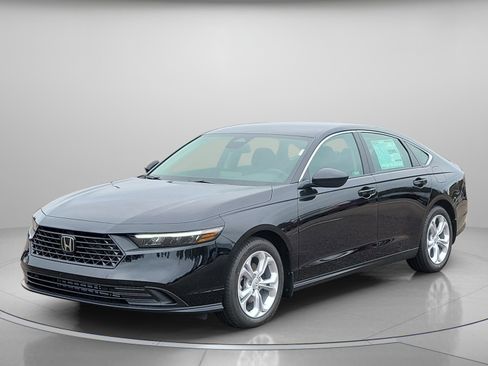 New 2025 Honda Accord LX image 2