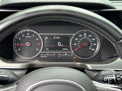 Used 2022 Kia Sorento SX image 19