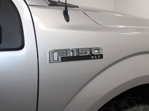 Used 2019 Ford F150 XLT w/ Trailer Tow Package image 12