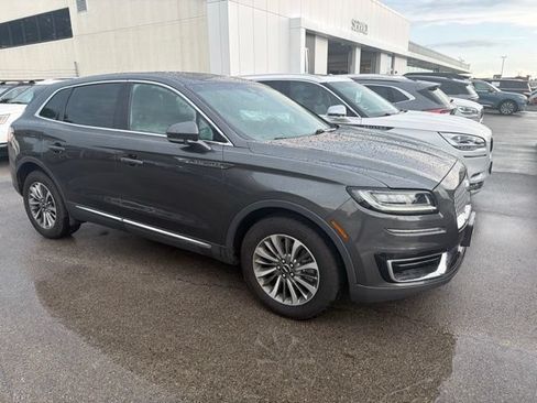 Used 2019 Lincoln Nautilus Select AWD/4WD image 1