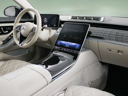 Used 2022 Mercedes-Benz S 580 4MATIC Sedan image 21