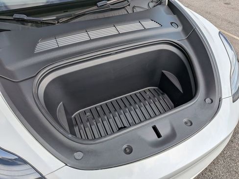 Used 2023 Tesla Model Y Long Range image 12