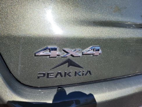 Used 2017 Jeep Compass Latitude w/ Popular Equipment Group image 11