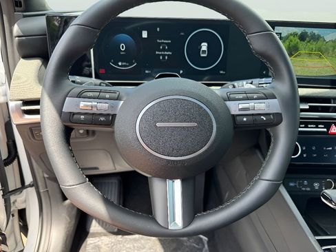 New 2025 Hyundai Santa Cruz Limited AWD/4WD image 16