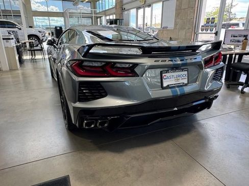 Used 2022 Chevrolet Corvette Stingray Premium Cpe w/ Z51 Performance Package RWD image 2