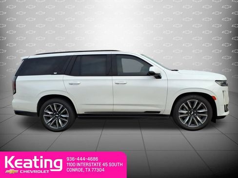 Used 2024 Cadillac Escalade Sport w/ Touring Package image 4