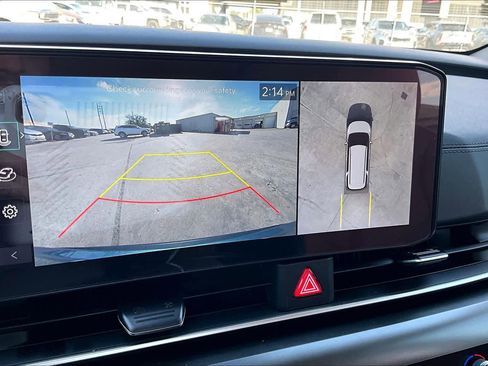 Certified 2025 Kia Carnival SX w/ SX Dark Edition Package image 25