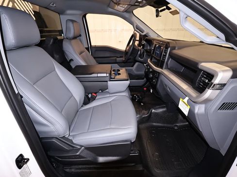 New 2026 Ford F550 4x4 Regular Cab Super Duty image 12