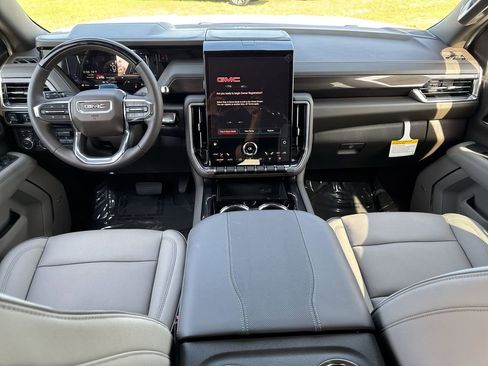 New 2026 GMC Yukon XL Elevation image 29