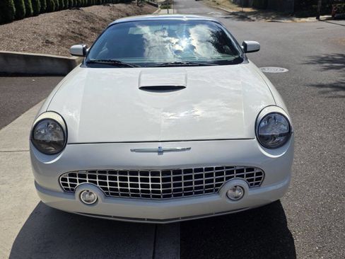 Used 2002 Ford Thunderbird Deluxe 2dr Convertible image 2