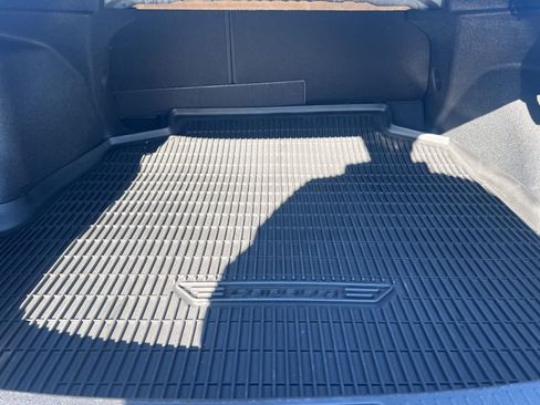 Used 2025 Toyota Corolla LE image 45