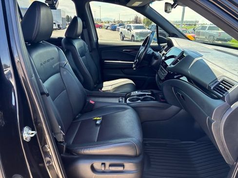 Used 2020 Honda Pilot Black Edition image 23