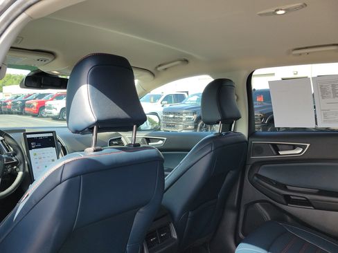 Certified 2024 Ford Edge SEL w/ Sport Appearance Package AWD/4WD image 14