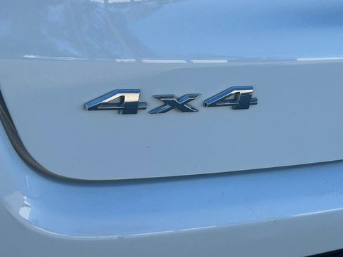 Used 2024 Jeep Compass Limited image 22