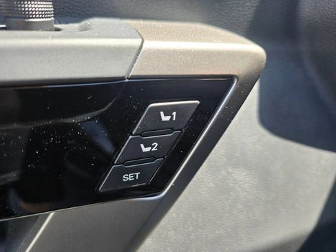 Used 2024 Toyota Tundra Limited AWD/4WD image 20