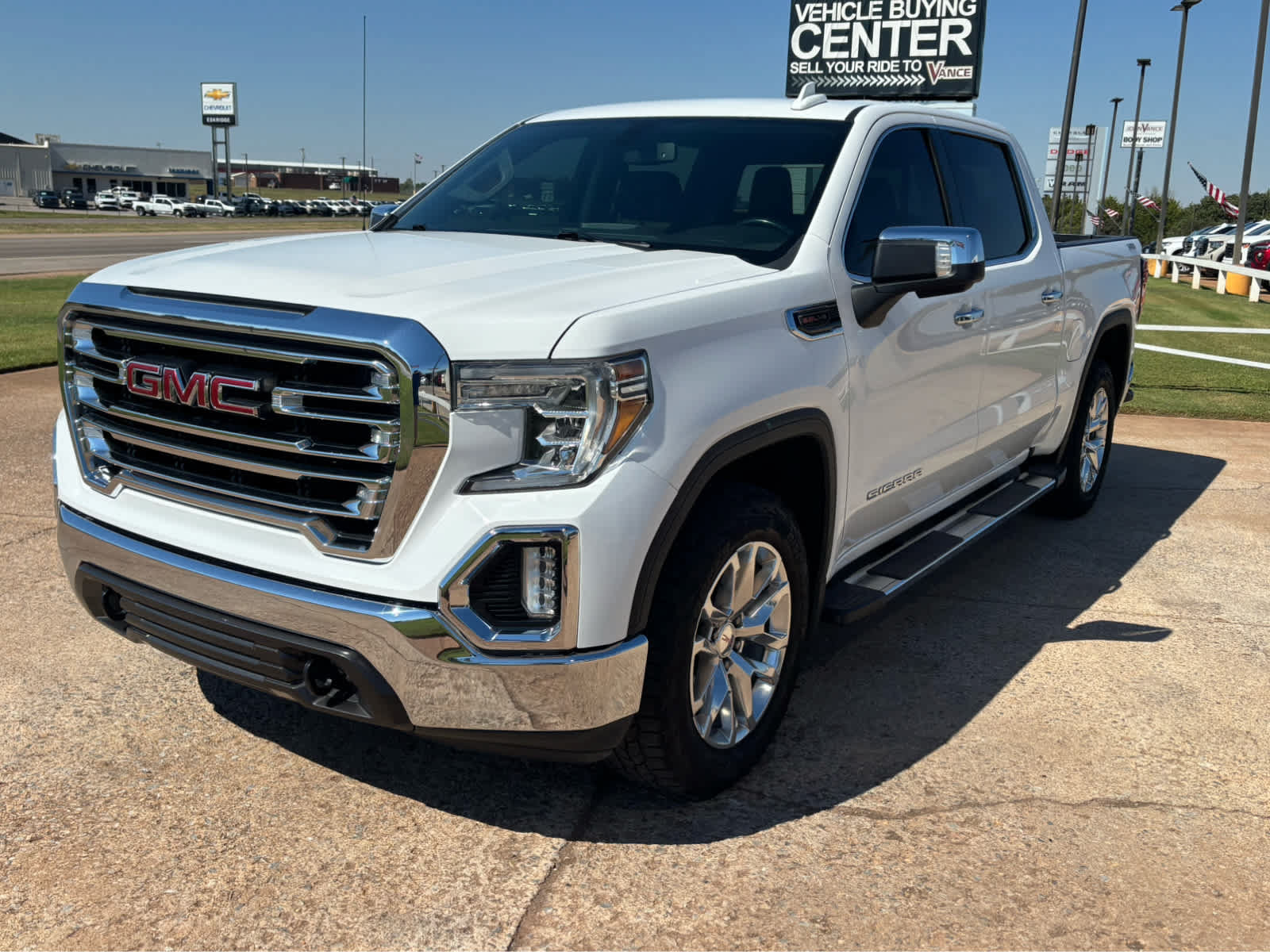 Used 2020 GMC Sierra 1500 SLT AWD/4WD image 3