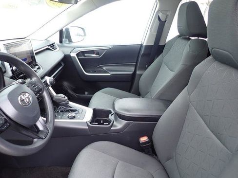 Certified 2023 Toyota RAV4 XLE w/ Convenience Package image 15