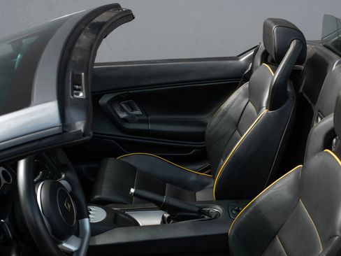 Used 2007 Lamborghini Gallardo Spyder AWD/4WD image 21
