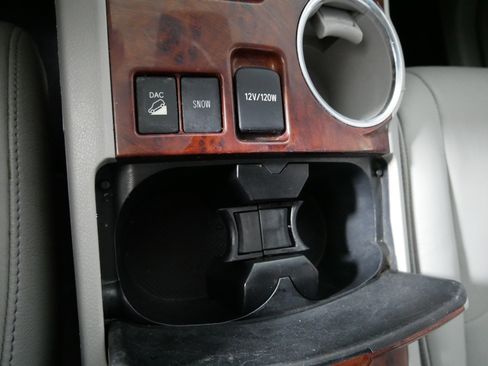 Used 2013 Toyota Highlander Limited image 31