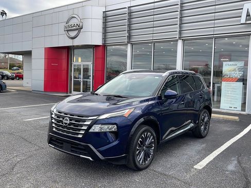 Certified 2024 Nissan Rogue Platinum w/ Platinum Premium Package image 5