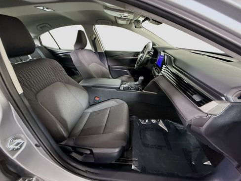 Used 2025 Toyota Camry LE FWD image 29