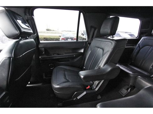 Used 2018 Ford Expedition Limited w/ Equipment Group 302A RWD image 11