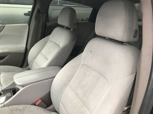 Used 2016 Chevrolet Malibu LT image 6