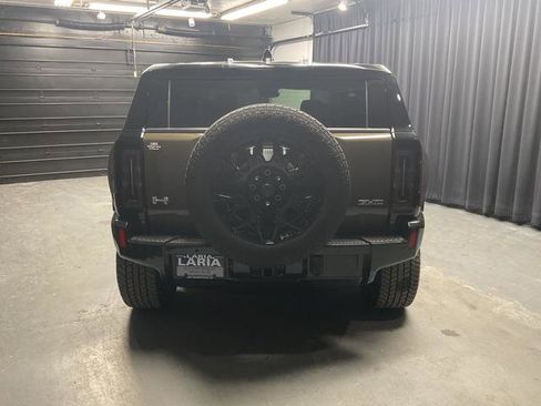Used 2025 GMC Hummer EV 2X image 4