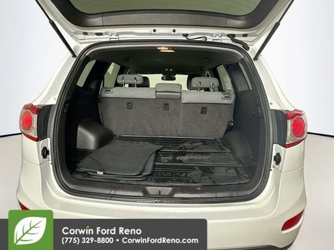 Used 2012 Hyundai Santa Fe GLS image 23