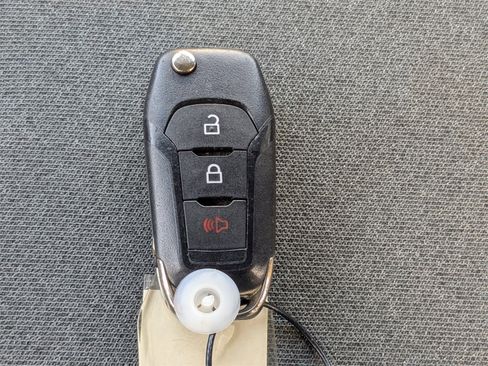 Used 2023 Ford F150 XLT image 32