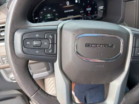 Used 2022 GMC Yukon Denali image 14