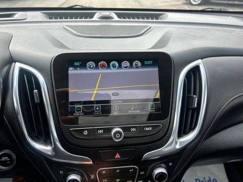 Used 2018 Chevrolet Equinox Premier AWD/4WD image 18