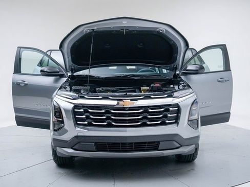 New 2026 Chevrolet Equinox LT w/ Convenience Package II image 17