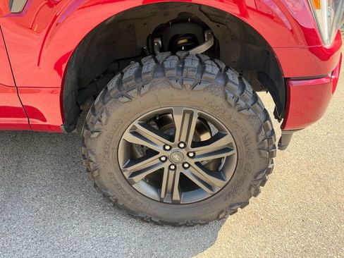Used 2021 Ford F150 XLT w/ Equipment Group 302A High AWD/4WD image 7