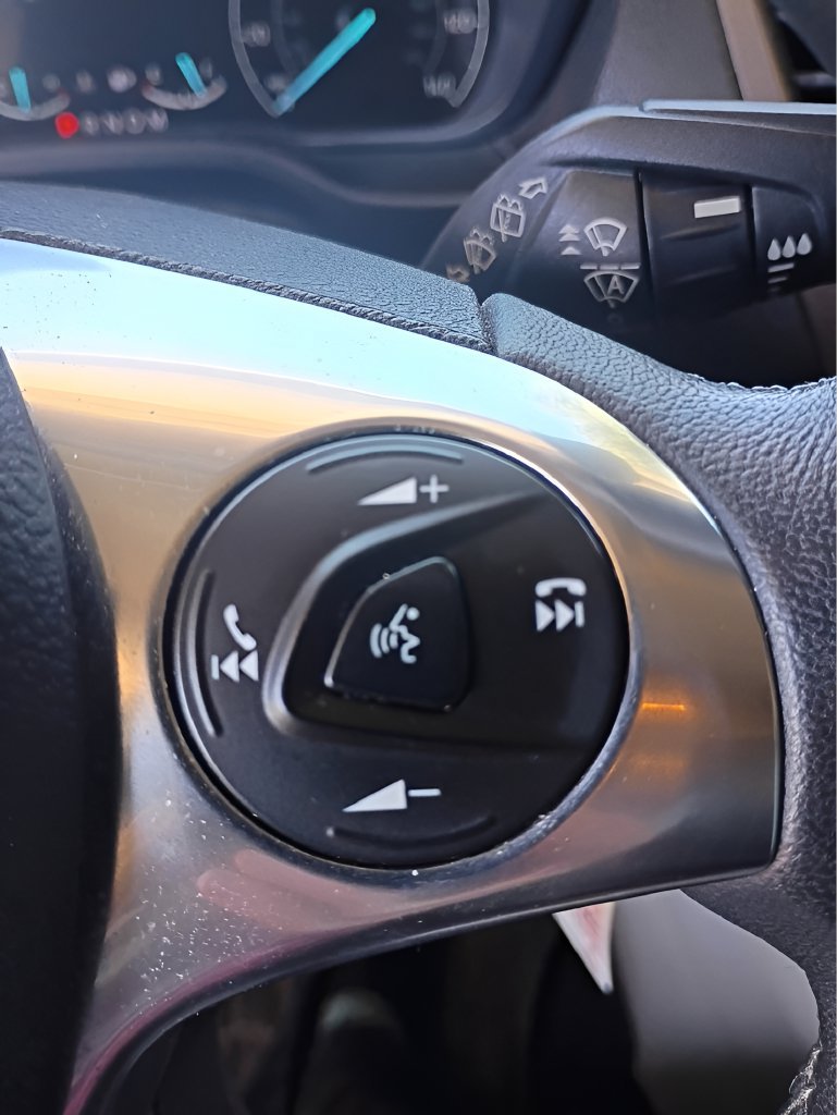 Used 2021 Ford Transit Connect XLT FWD image 24
