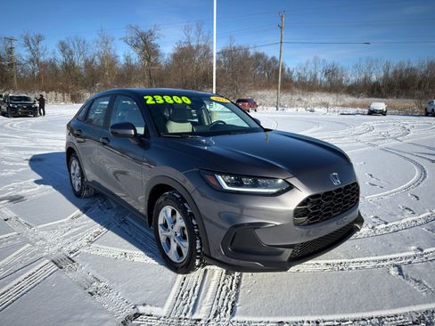 Used 2024 Honda HR-V LX image 8