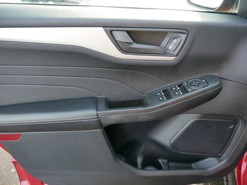 Certified 2022 Ford Escape SE w/ Convenience Package image 9