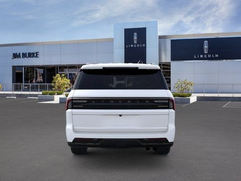 New 2026 Lincoln Navigator L Reserve w/ Jet Appearance Package AWD/4WD image 5