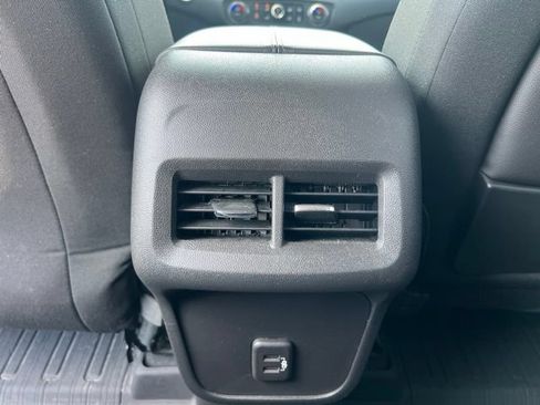 Used 2024 GMC Terrain SLE w/ Driver Convenience Package AWD/4WD image 20