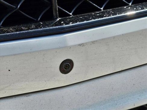 Used 2019 Bentley Bentayga image 4