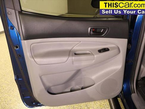 Used 2015 Toyota Tacoma PreRunner image 26