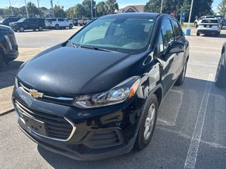 Used 2020 Chevrolet Trax LS w/ Tint and Cruise Package FWD video 1