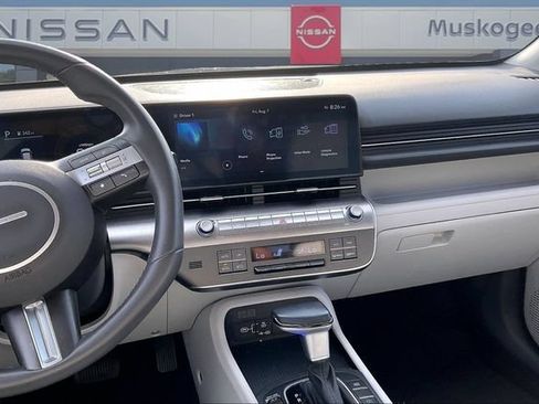 Used 2025 Hyundai Kona SEL AWD/4WD image 9
