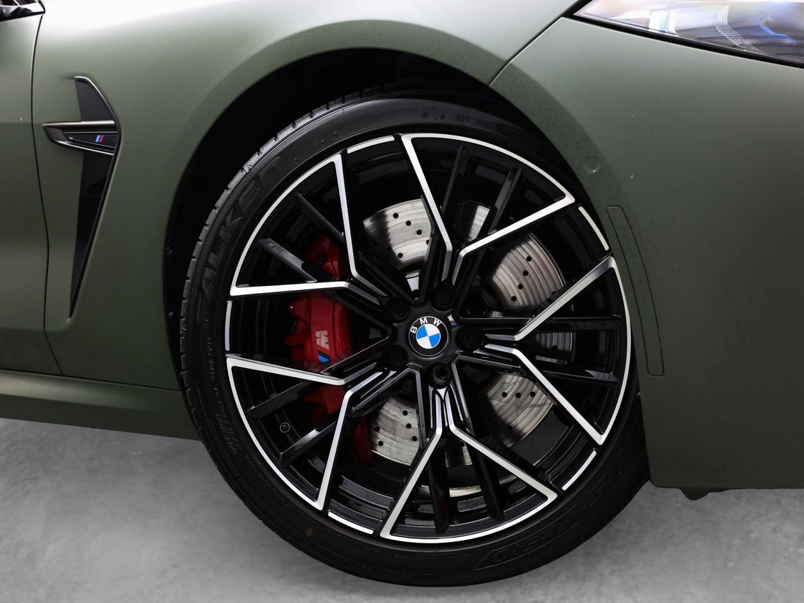 Used 2024 BMW M8 Competition AWD/4WD image 8